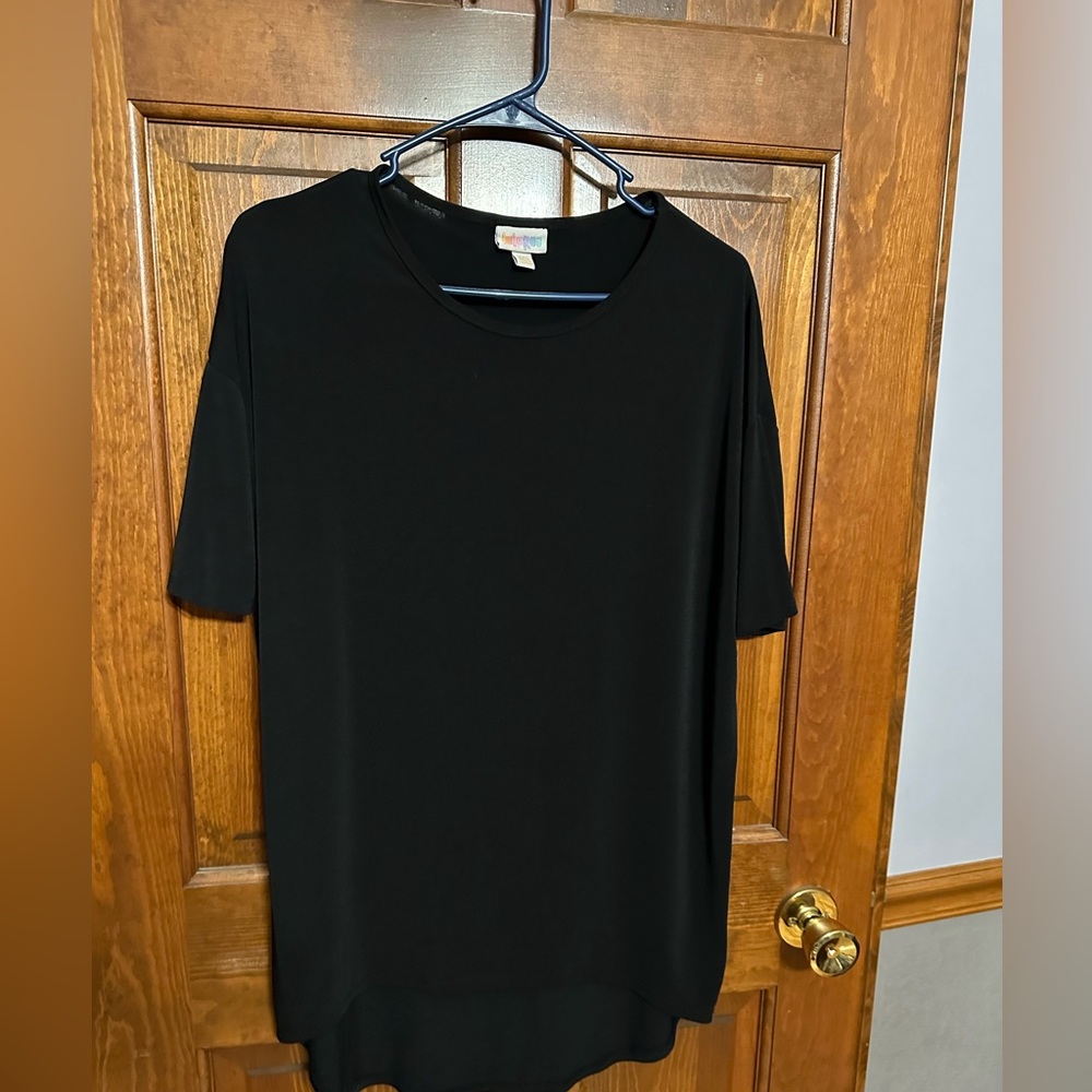Black shirt LuLaRoe